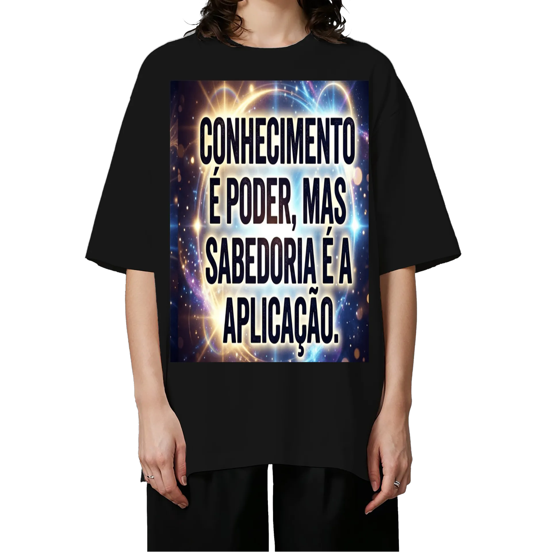 Camiseta Oversized Estampa Tipográfica Conhecimento e - Imagem 3