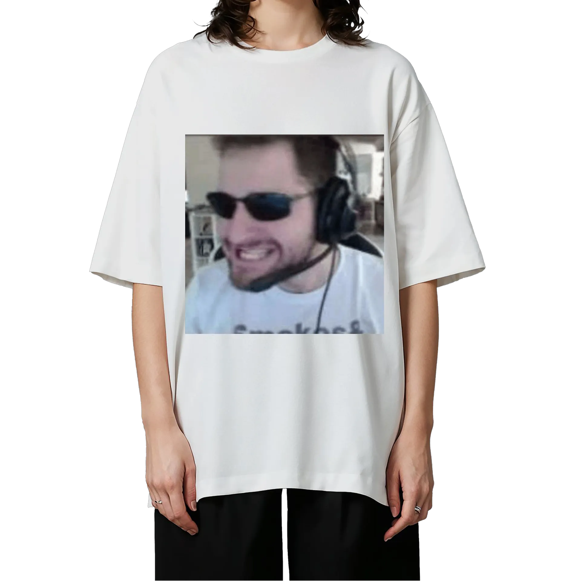 Camiseta Oversized Fallen de Déb — imagem 3 de 6