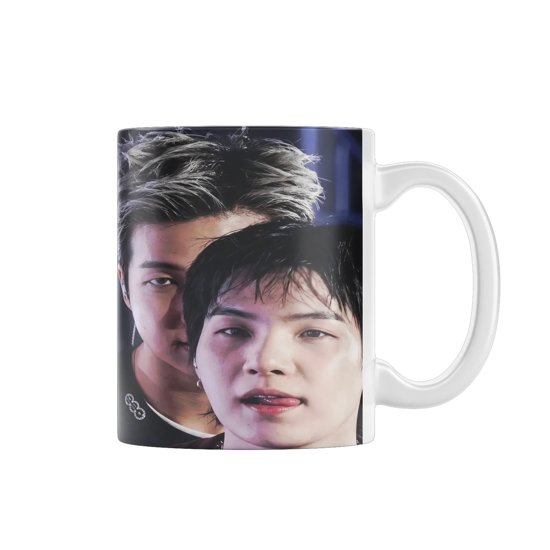 Caneca Porcelana Rm e suga BTS  de jaquelinevitoria765 — imagem 1 de 4