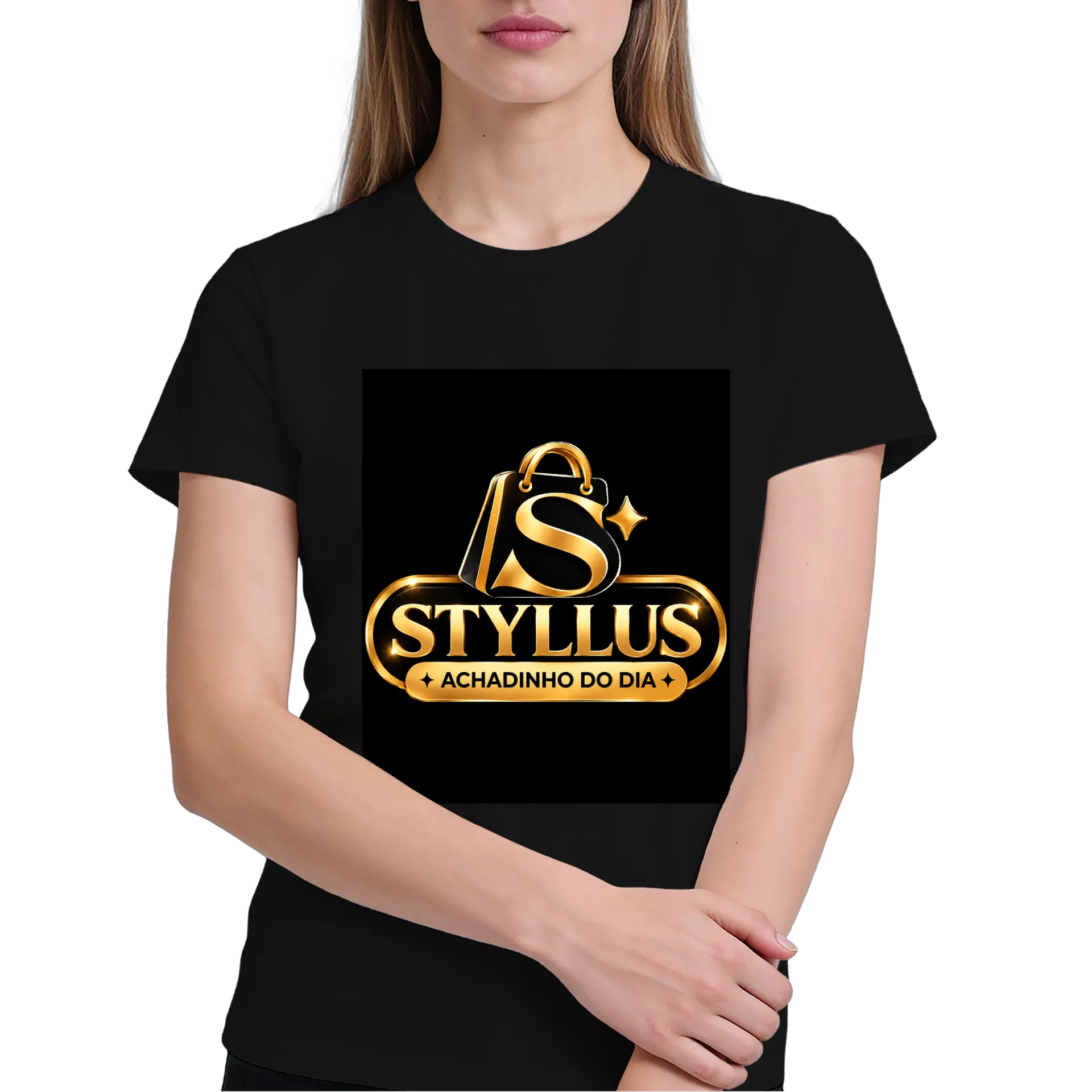 Camiseta Logotipo Stylus Achadinho do Dia Dourado 100% de STYLLUS  — imagem 2 de 6