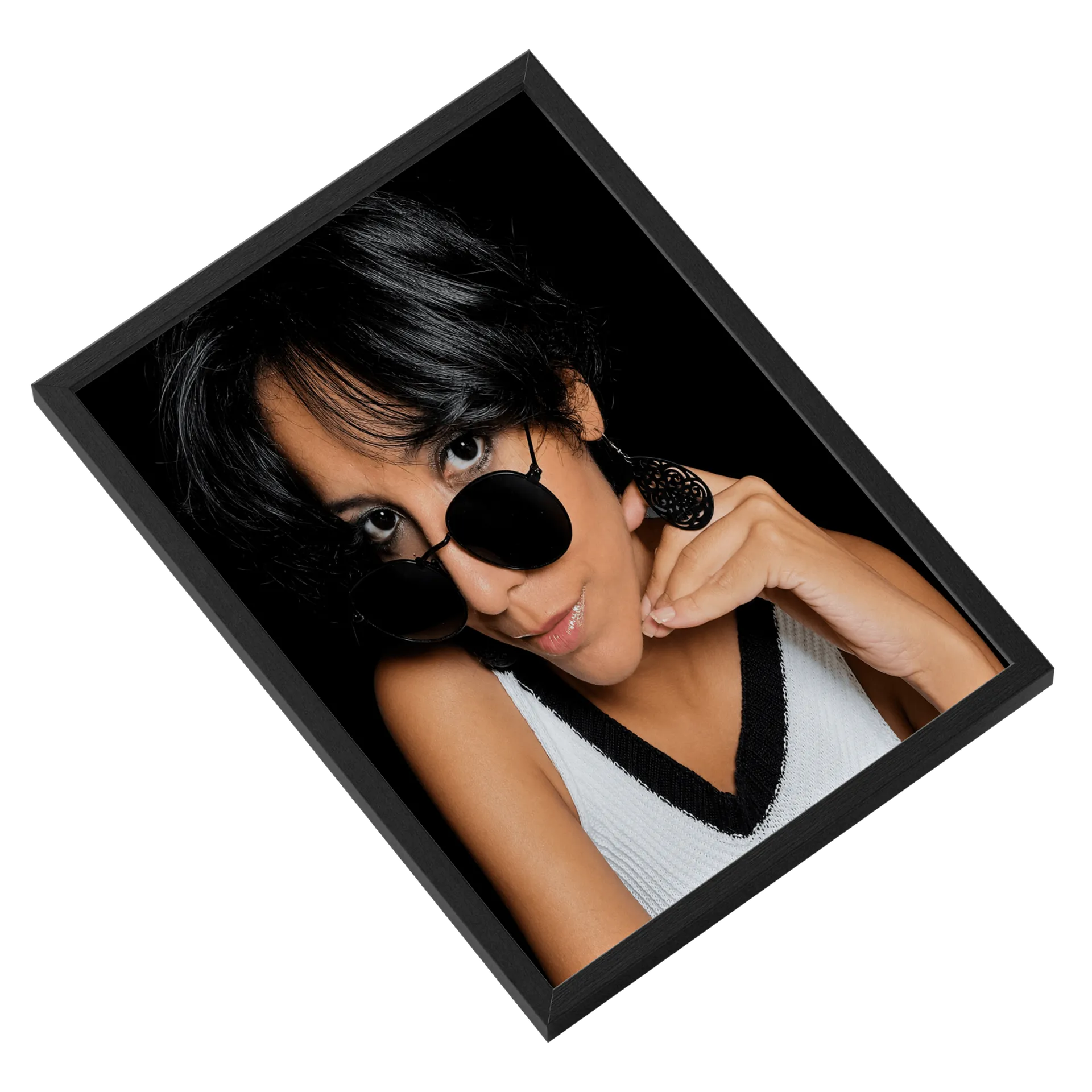 Quadro Mulher Estilo Retrô Black Sunglasses A3 MDF e Vidro - Imagem 2