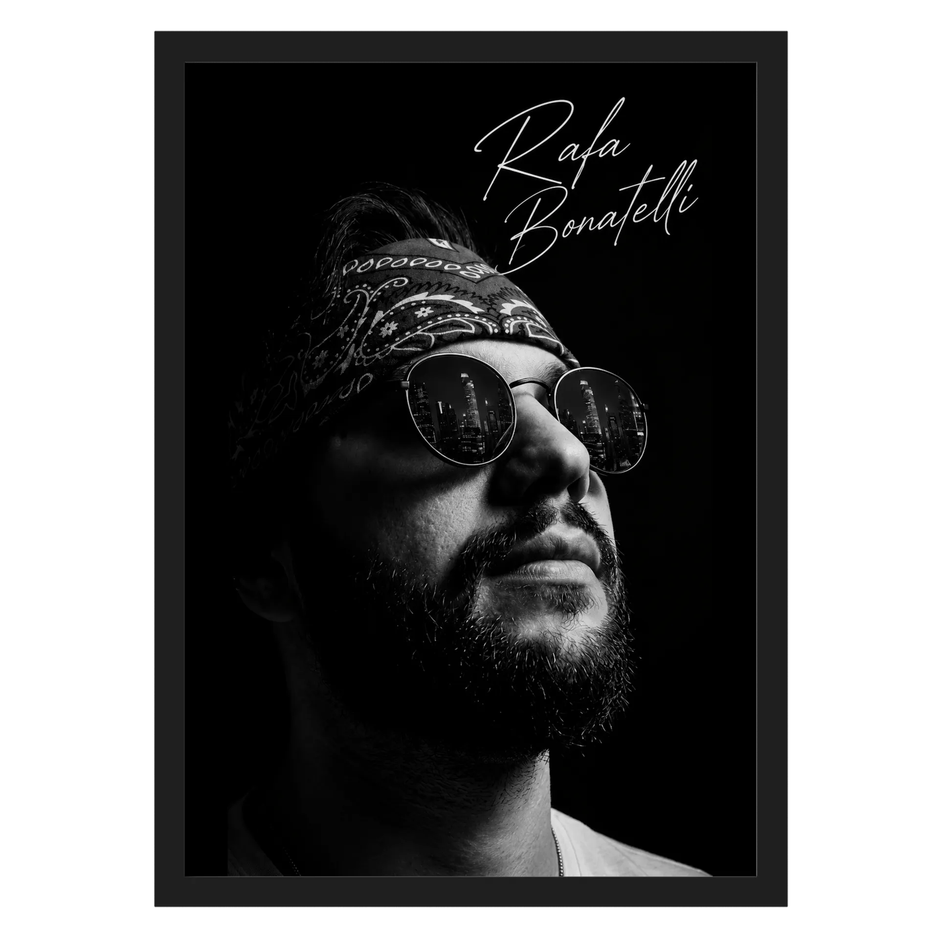 Quadro Retrato Preto e Branco Rafa Bonatelli A3 MDF e Vidro - Imagem 1