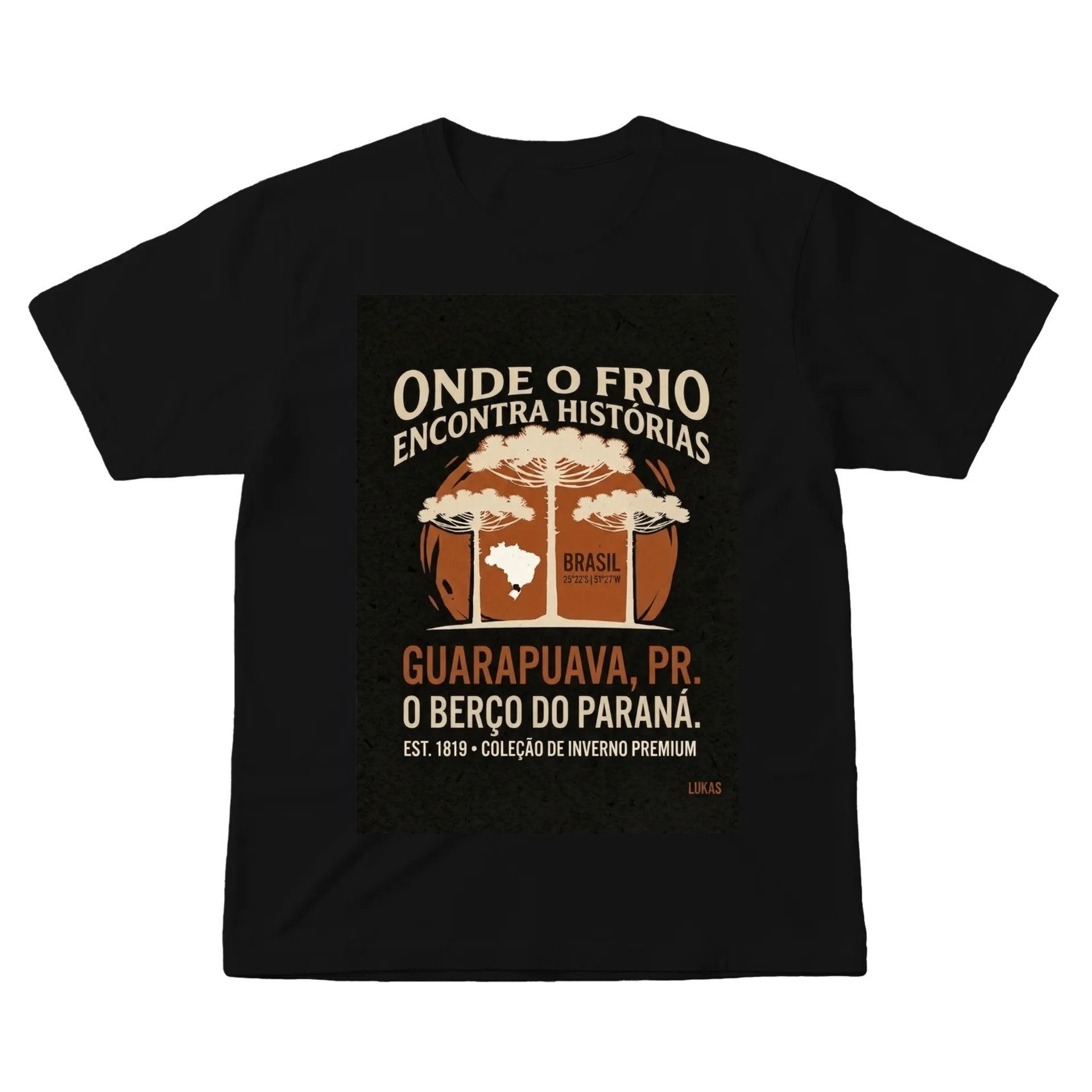 Camiseta Onde o Frio Encontra Histórias 100% Algodão de O Lukas — imagem 1 de 6