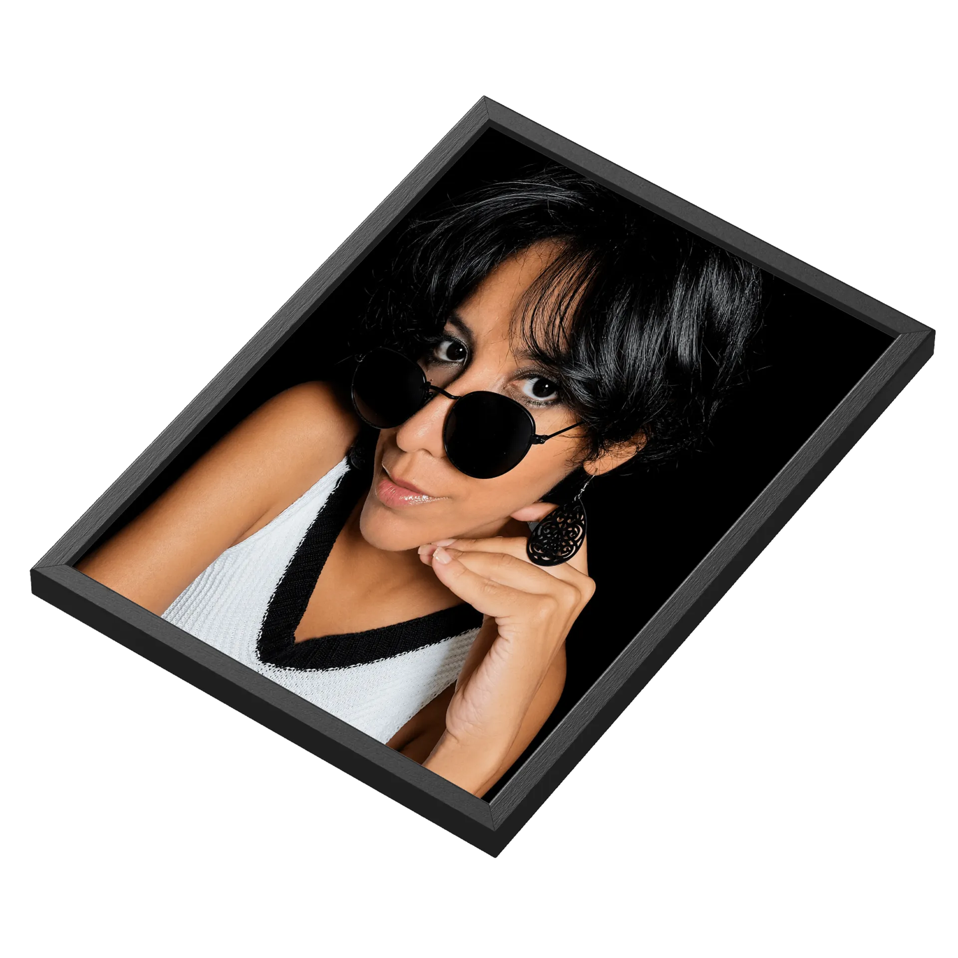 Quadro Mulher Estilo Retrô Black Sunglasses A3 MDF e Vidro - Imagem 3