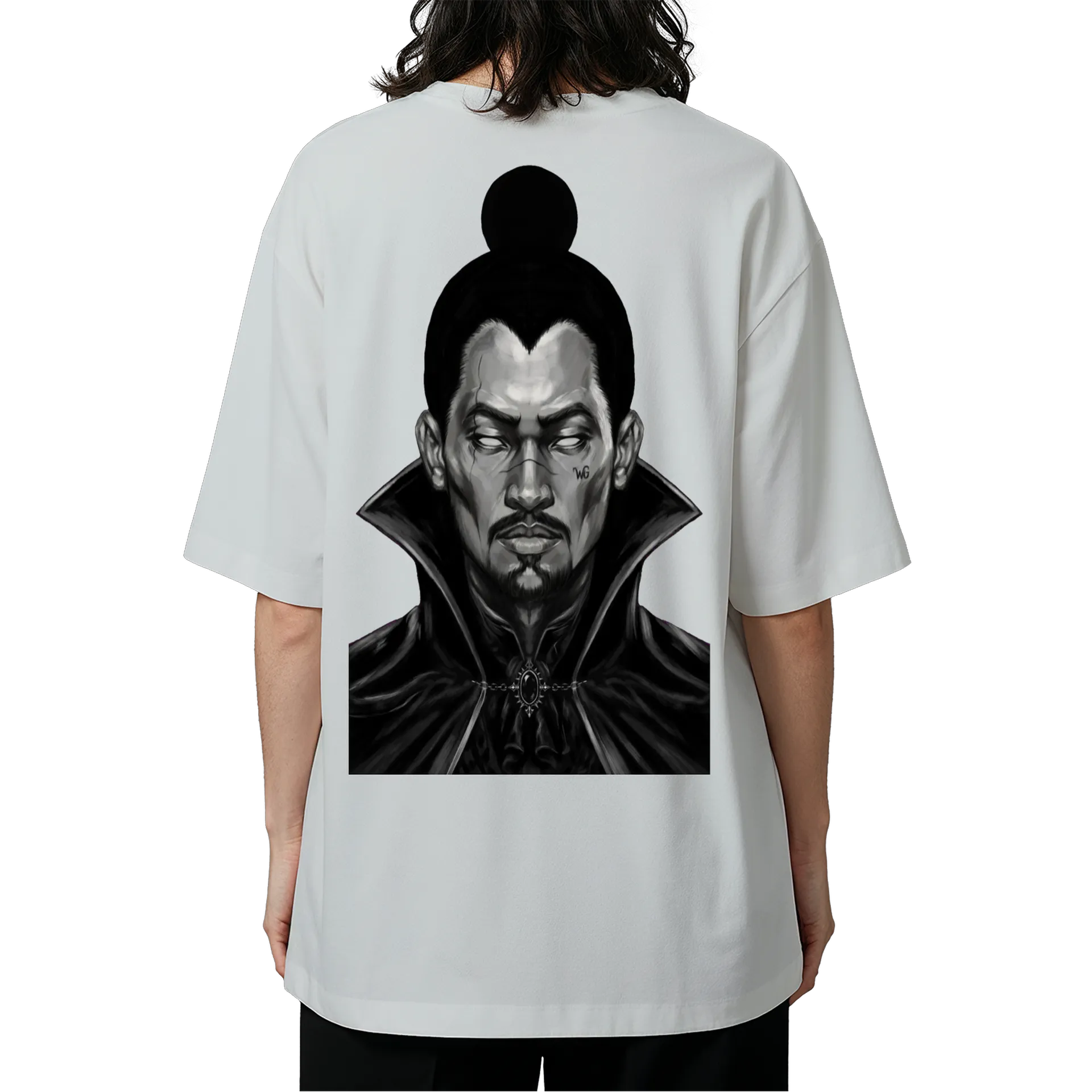 Camiseta Oversized Retrato Vampiro Monocromático 50% Algodão - Imagem 5