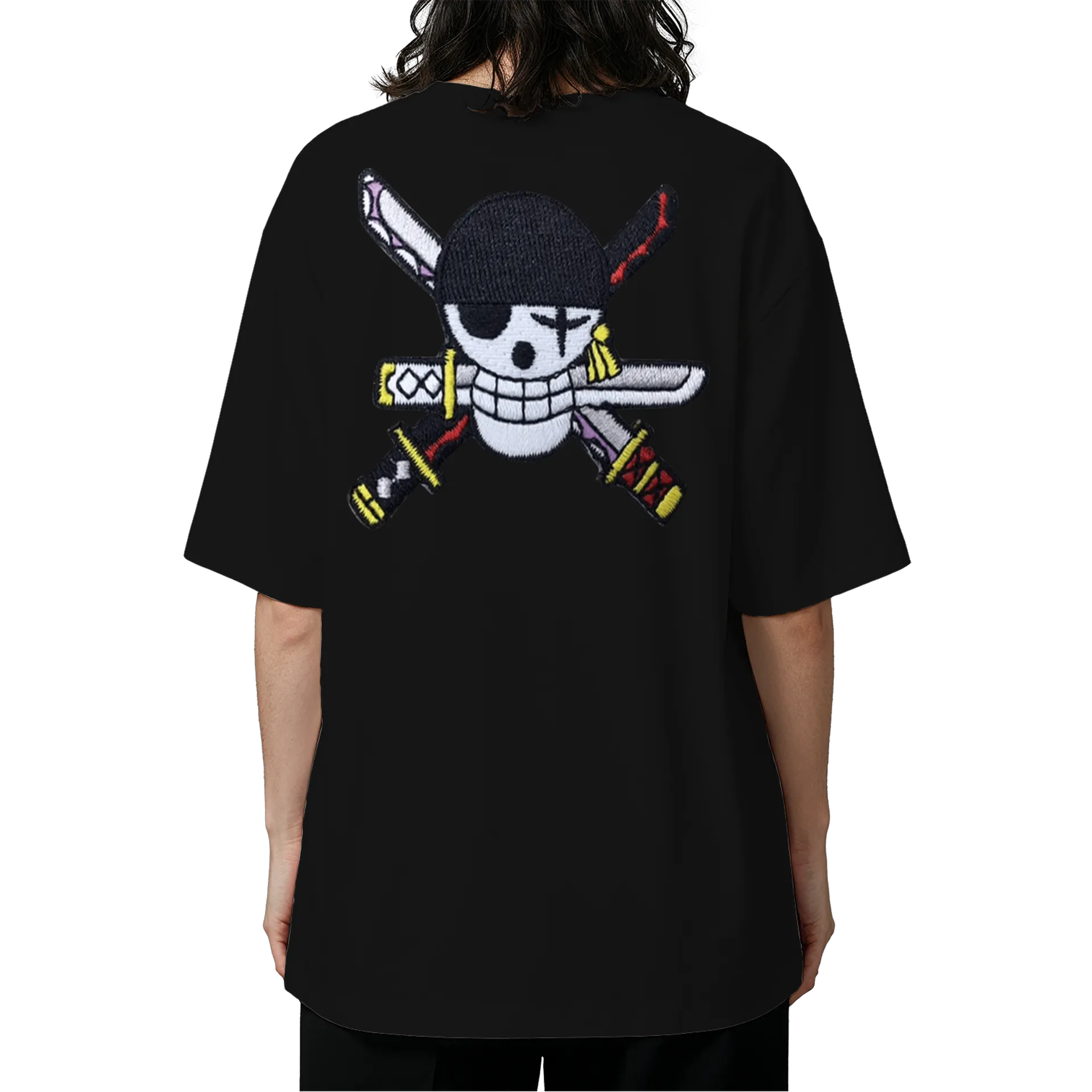 Camiseta Oversized Caveira Pirata com Espadas Coloridas - Imagem 5