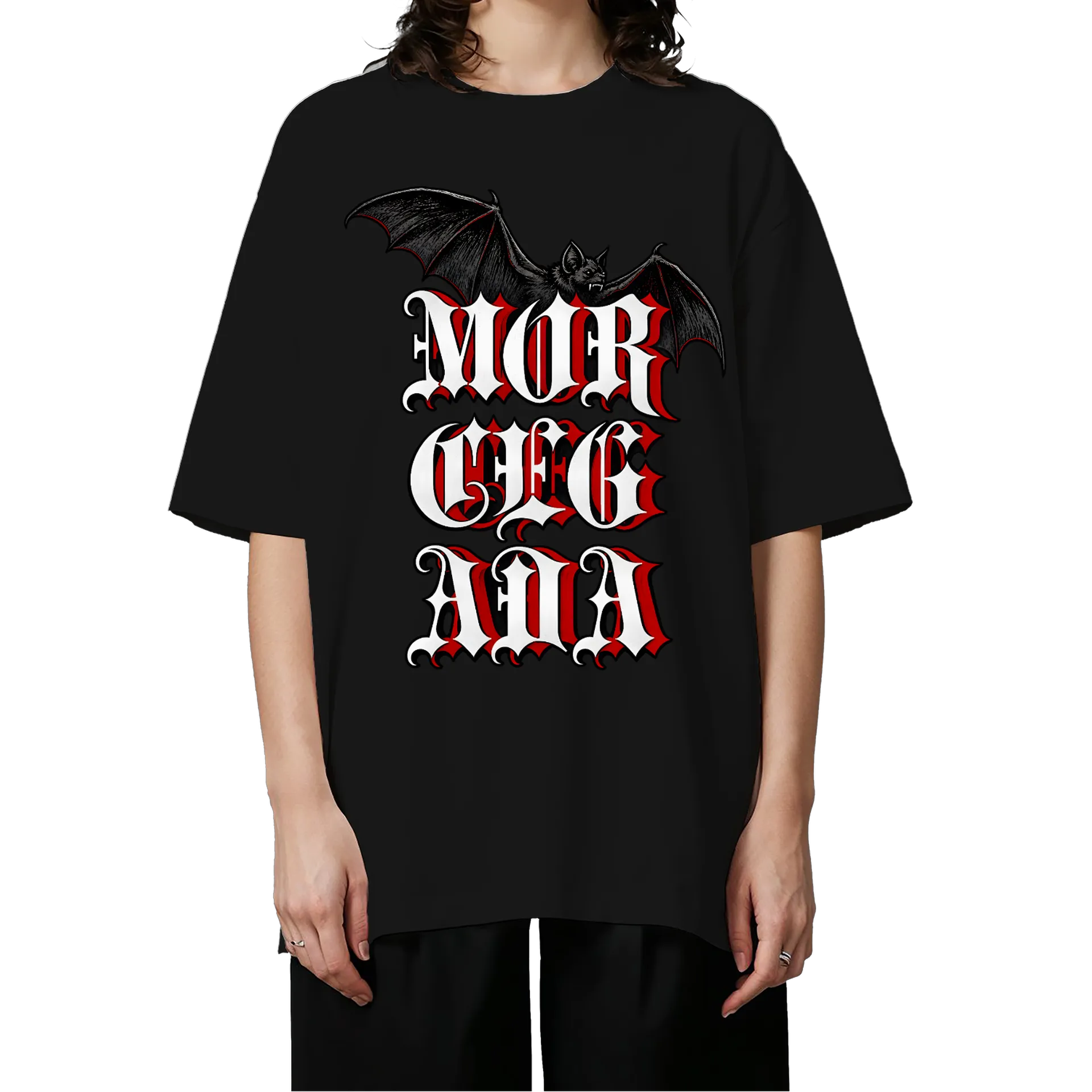 Camiseta Oversized Morcegos Tipografia Gótica Vermelha  - Imagem 3