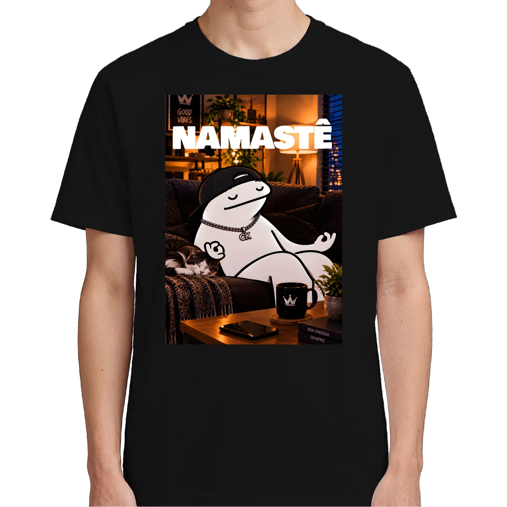Camiseta Personagem Meditando com Gato Namastê 100% Algodão de Flork Ck — imagem 4 de 6