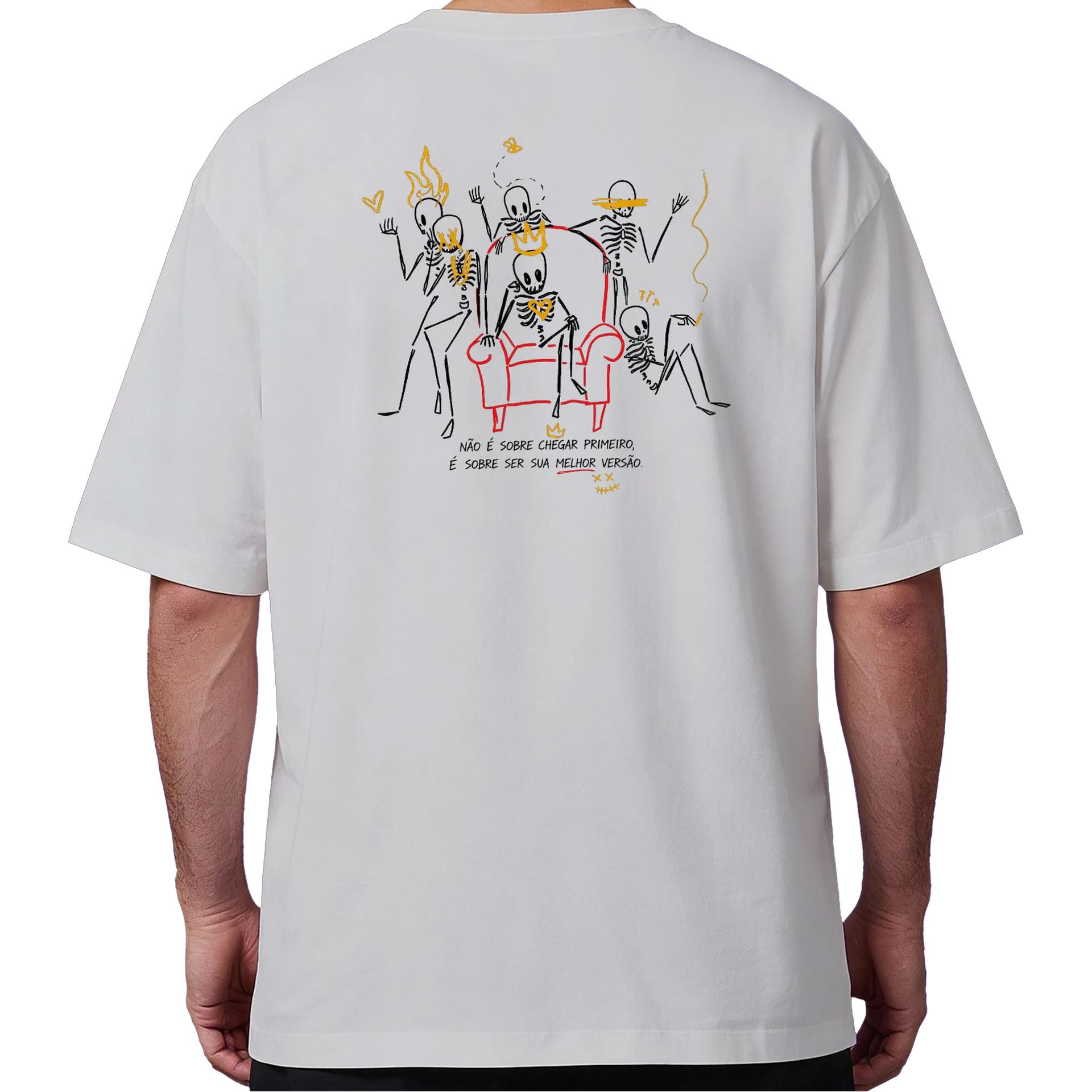 Camiseta Oversized - Esqueleto com Coração Dourado  - Imagem 6