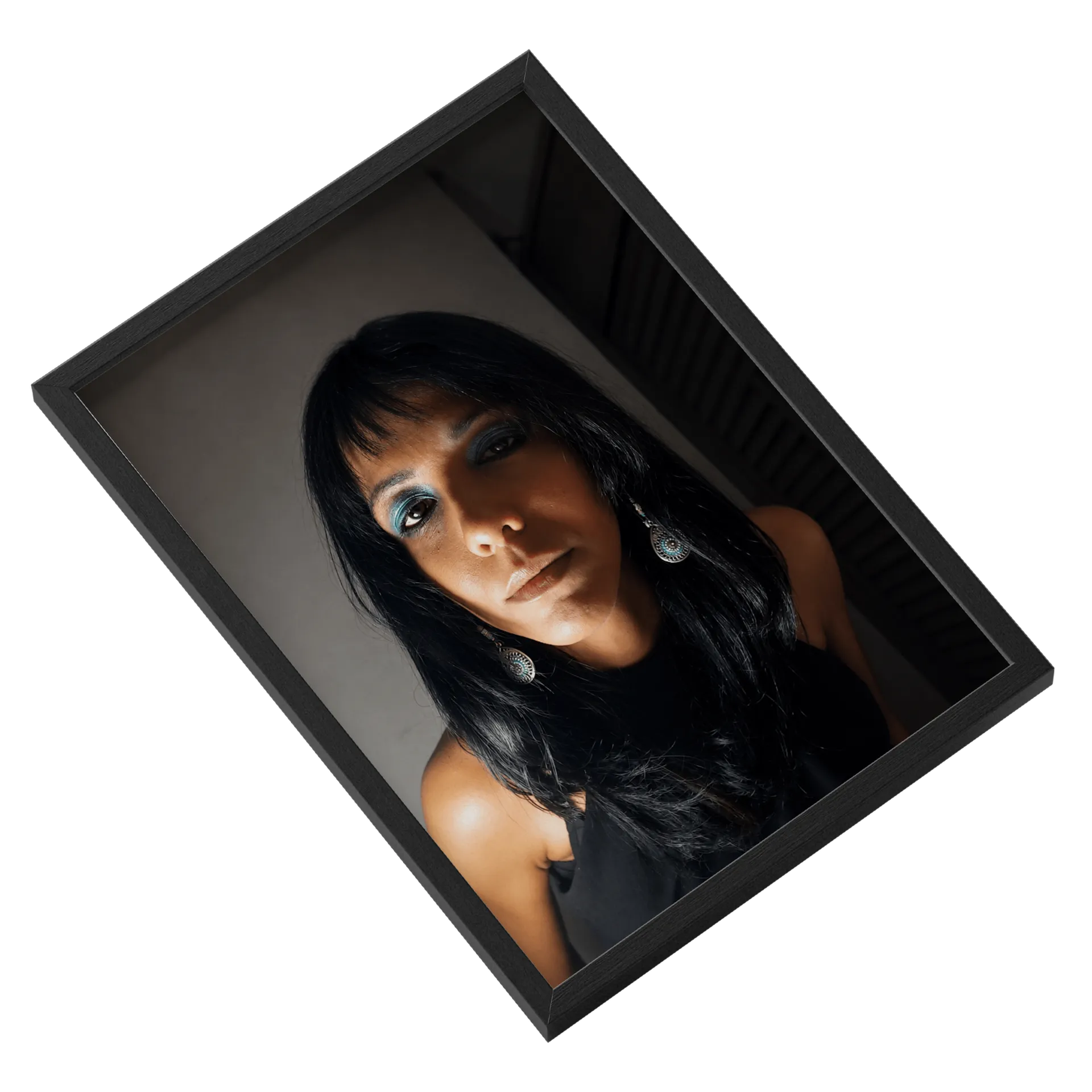 Quadro Retrato Mulher com Acessório A3 MDF e Vidro - Imagem 2
