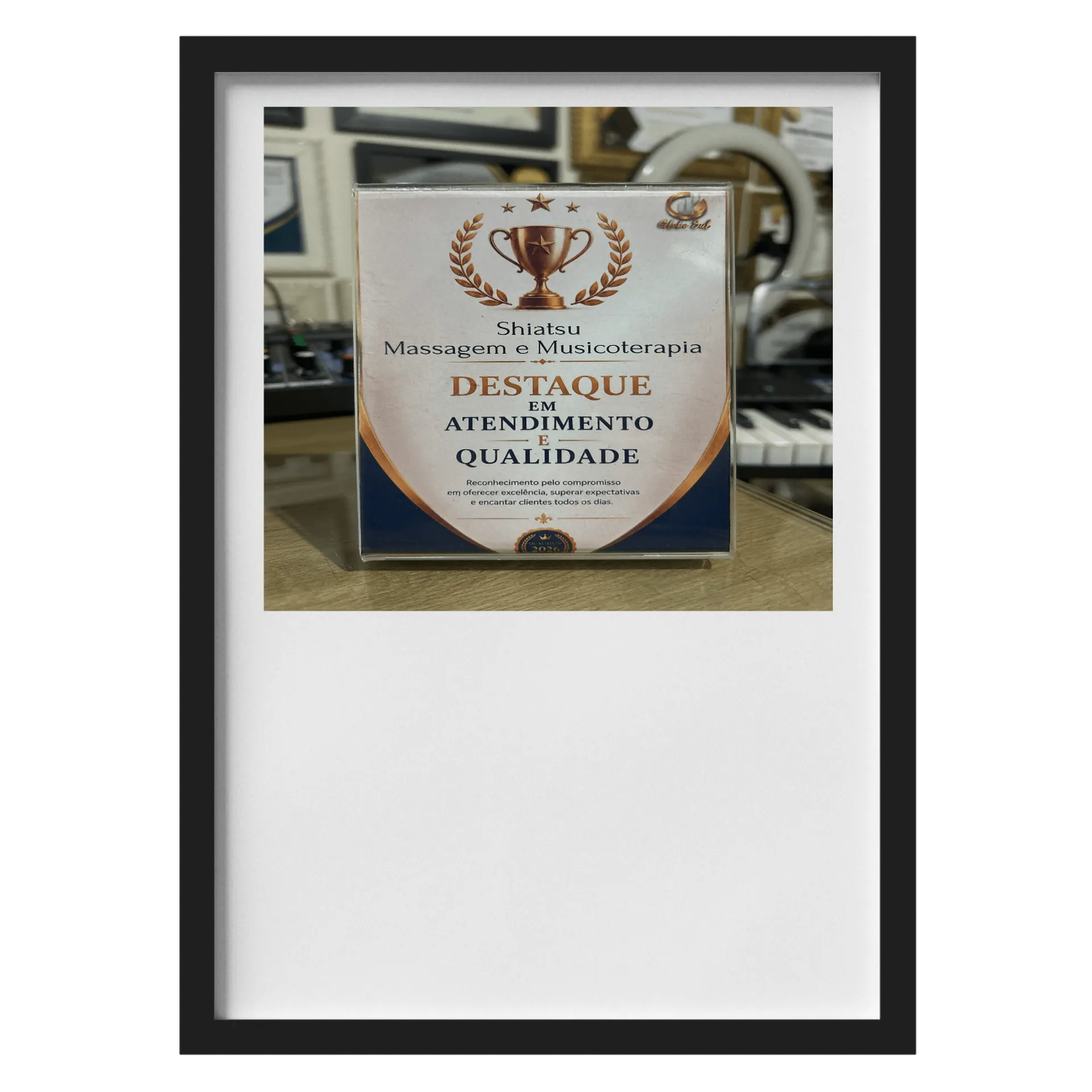 Quadro A3 Estampa Destaque Em Atendimento E Qualidade MDF de Marcoshiatsumassagem — imagem 1 de 3
