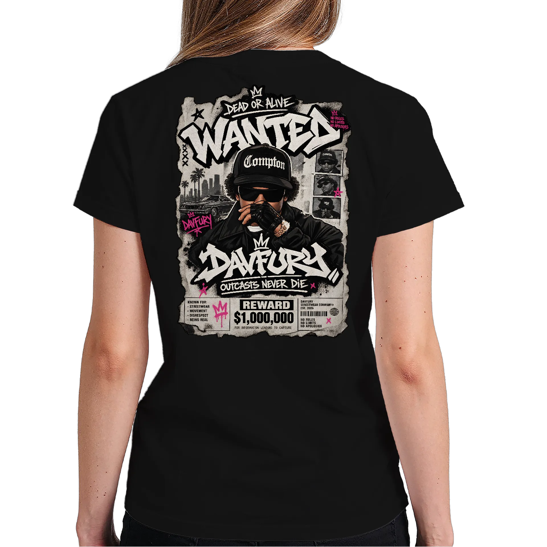 Camiseta "Outcasts Never Die" - Davfury Streetwear Comp. ® de Davfury Streetwear Comp. — imagem 5 de 6