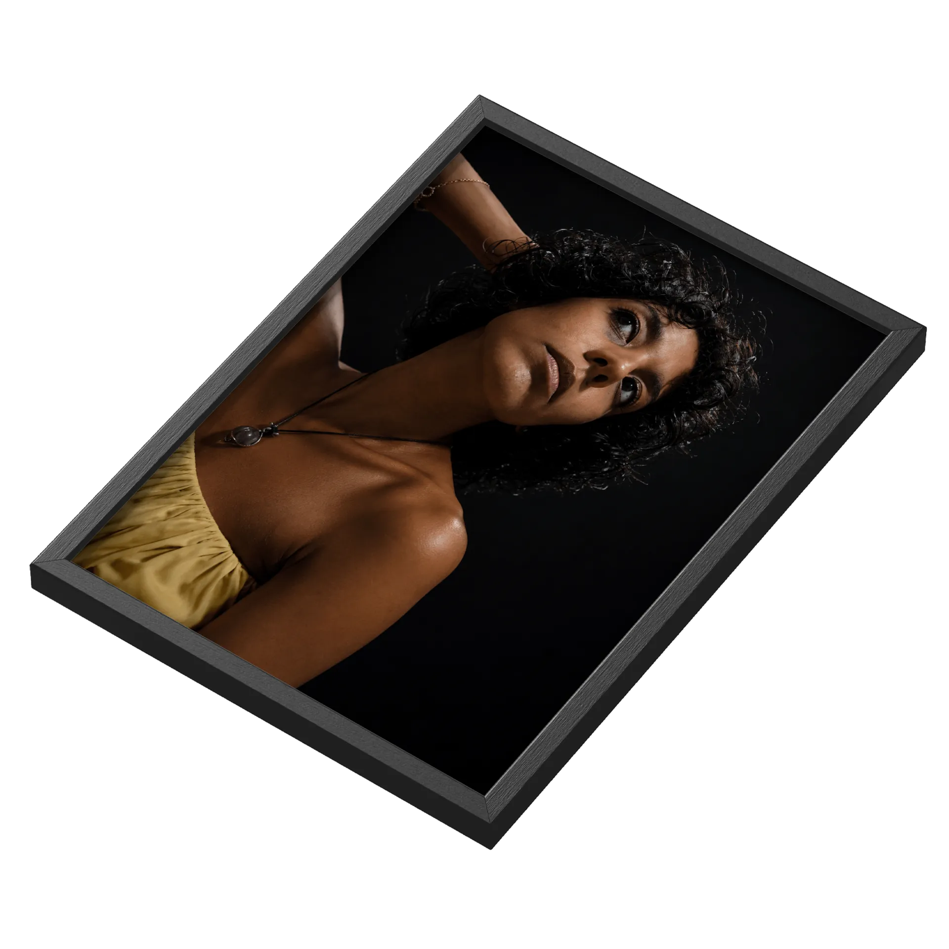 Quadro Retrato Mulher com Colar A3 MDF e Vidro - Imagem 3