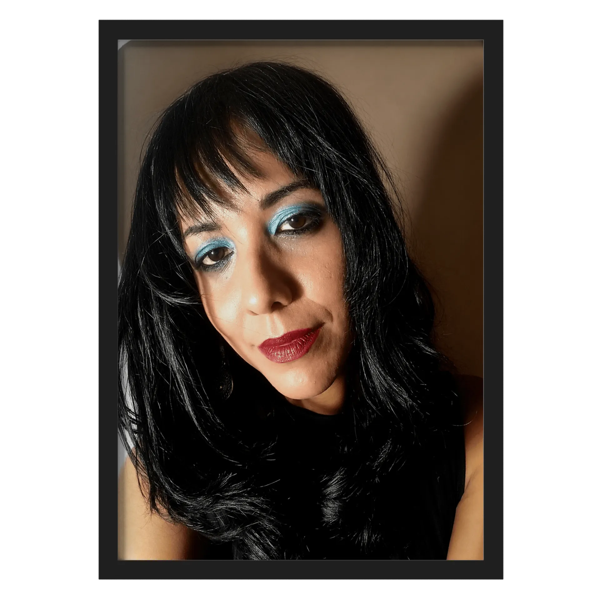 Quadro Retrato Mulher com Maquiagem Azul A3 MDF e Vidro - Imagem 1